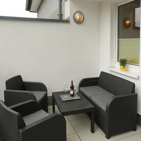 Apartment Magnificent In With Balcony