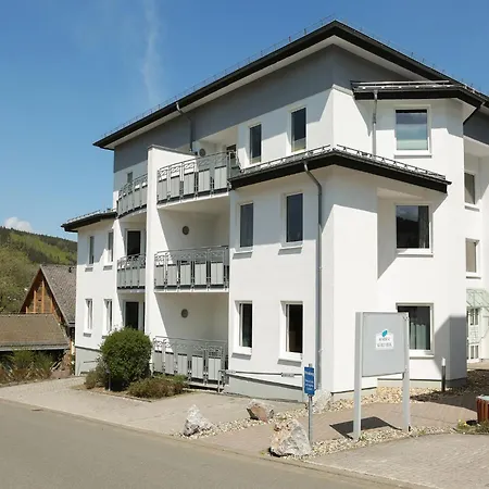 Magnificent In With Balcony 아파트
