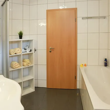 דירה Magnificent In With Balcony *